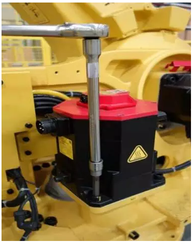 FANUC機器人保養(yǎng)： J1軸馬達更換流程