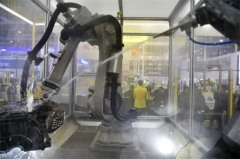 工博會(huì)--發(fā)那科四款重量級(jí)新品機(jī)器人齊首秀